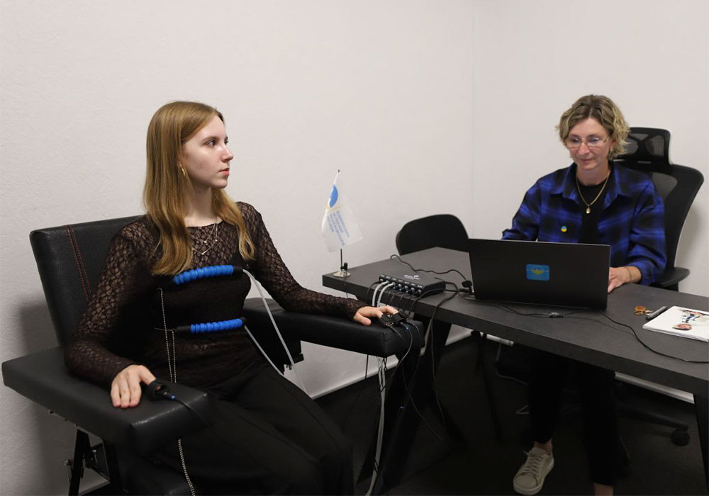 Проведення дослідження на поліграфі відбувається за комфортних умов в затишному офісі